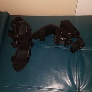 sandal